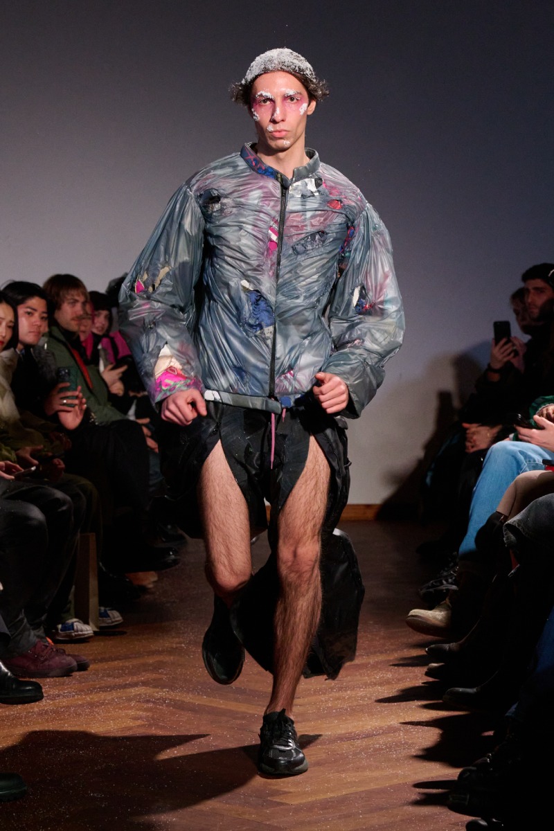 Plngns expande su armario vanguardista y upcycled para fw26