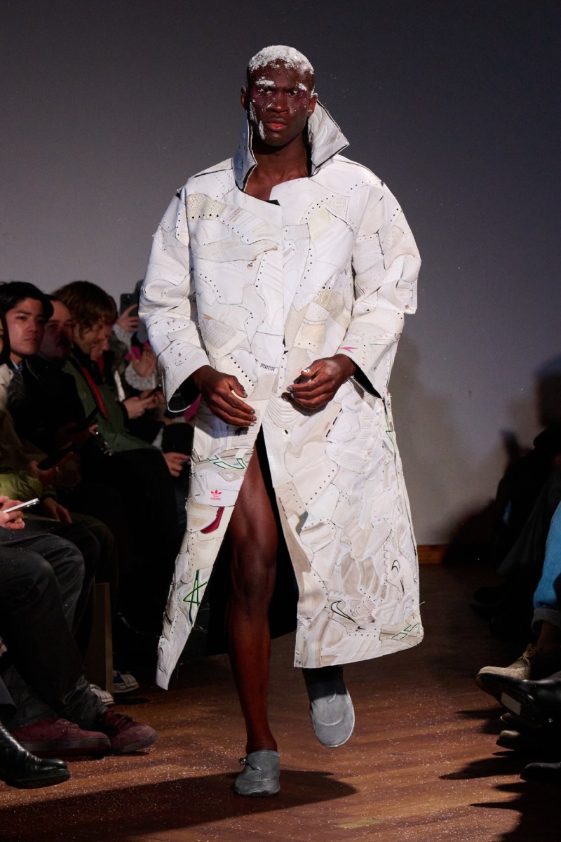 Plngns expande su armario vanguardista y upcycled para fw26