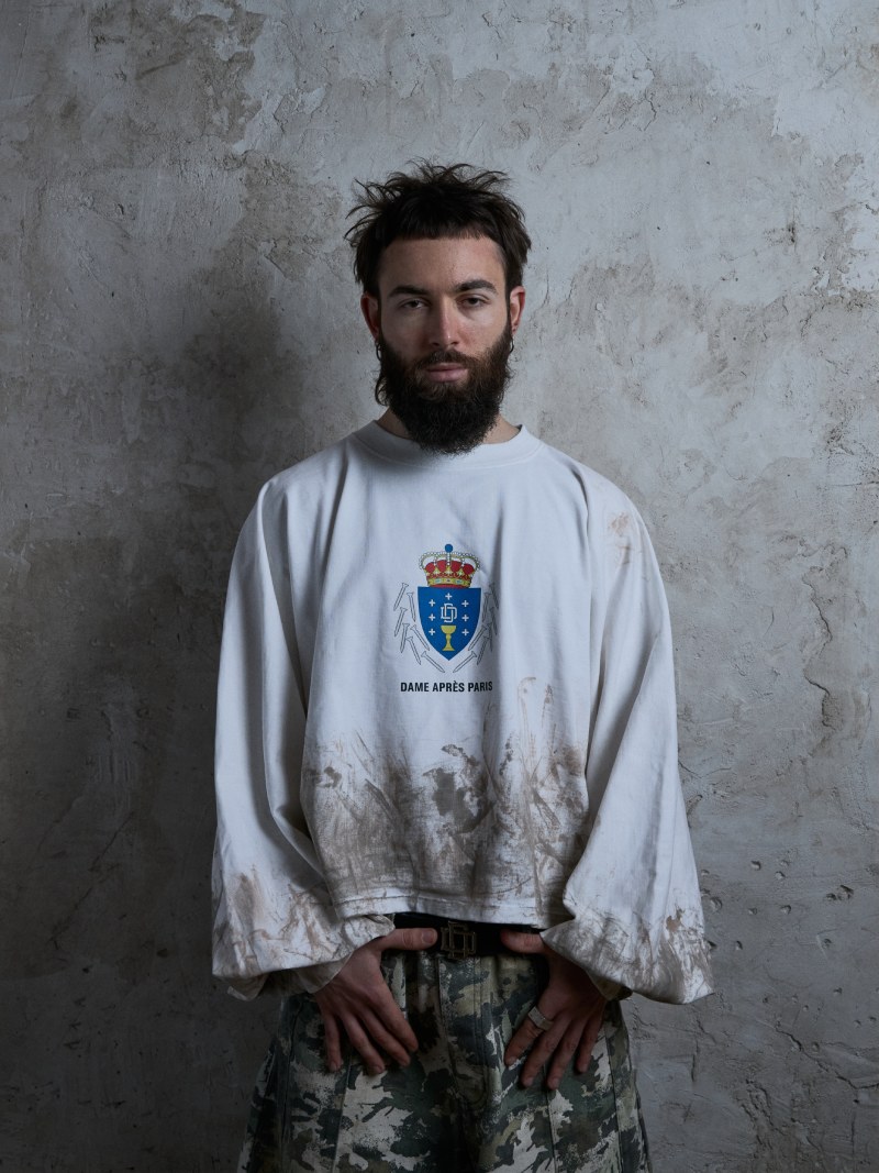 Dame Après Paris eleva su armario con piezas de pasarela