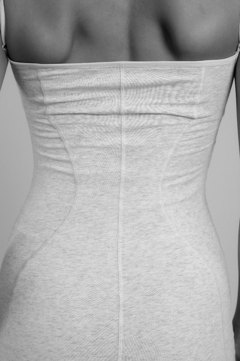 Ernest Leoty SS26: el chic parisino para la mujer libre