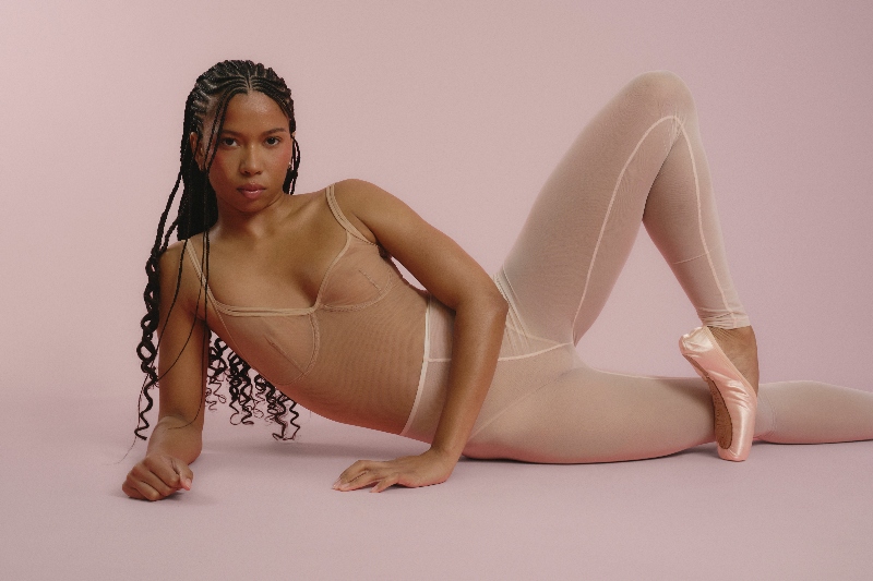 Ernest Leoty SS26: el chic parisino para la mujer libre