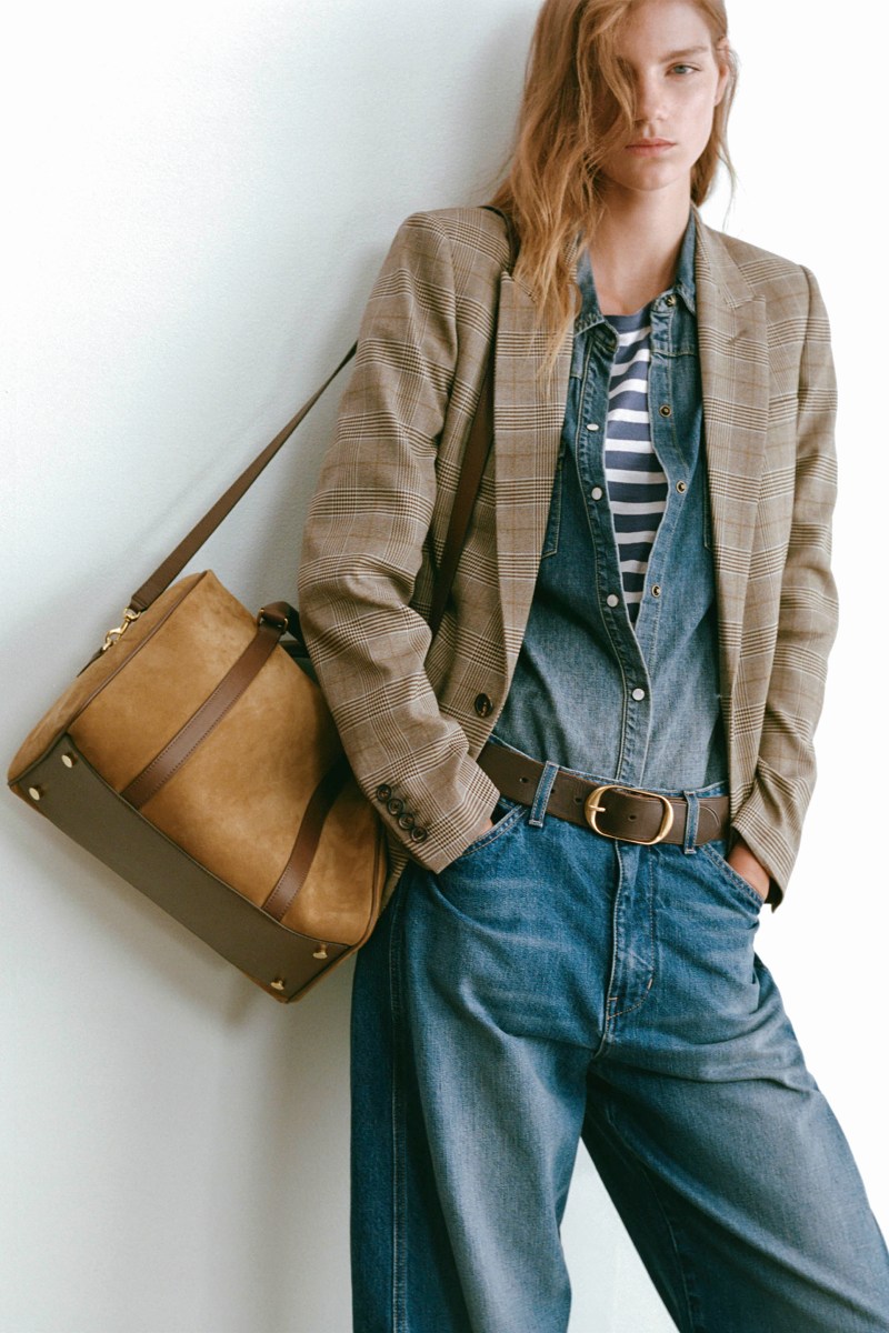 Nili Lotan SS26: el cambio del uniforme a tonos apagados