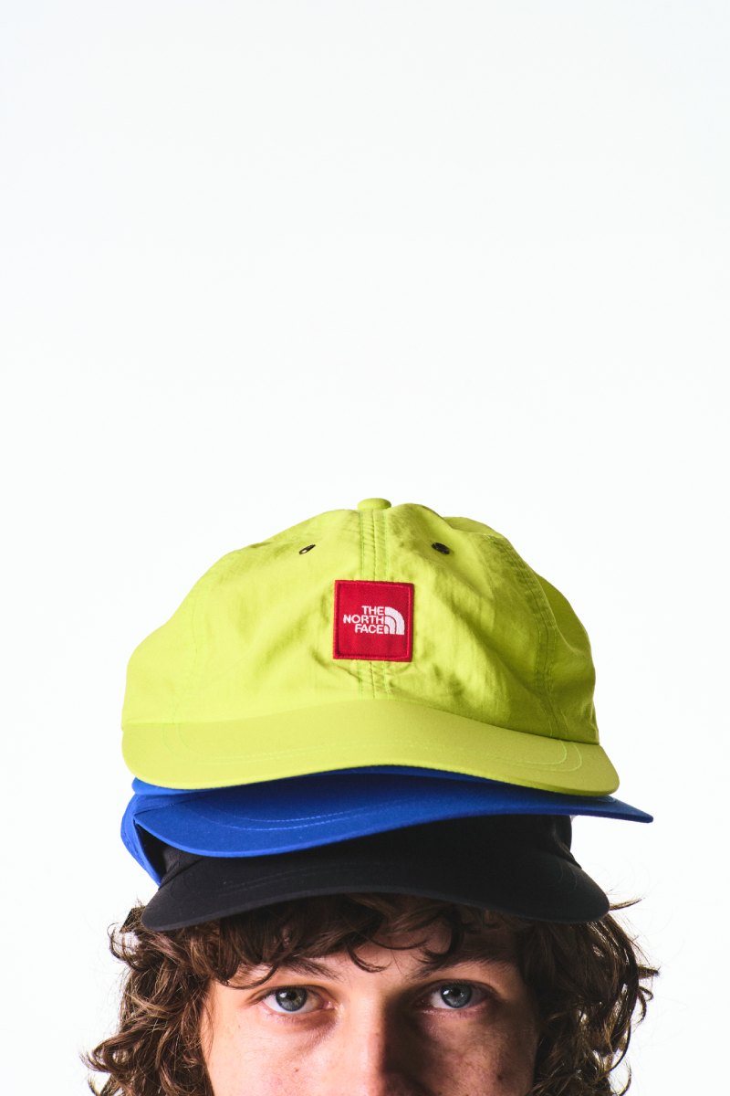 TNF apuesta por la nostalgia noventera con Red Box ss26