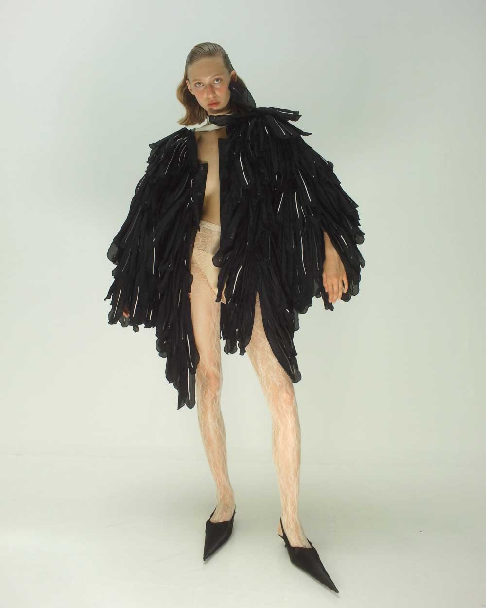 Theo SS26: El surrealismo de Theo Dekan y su adiós al ego