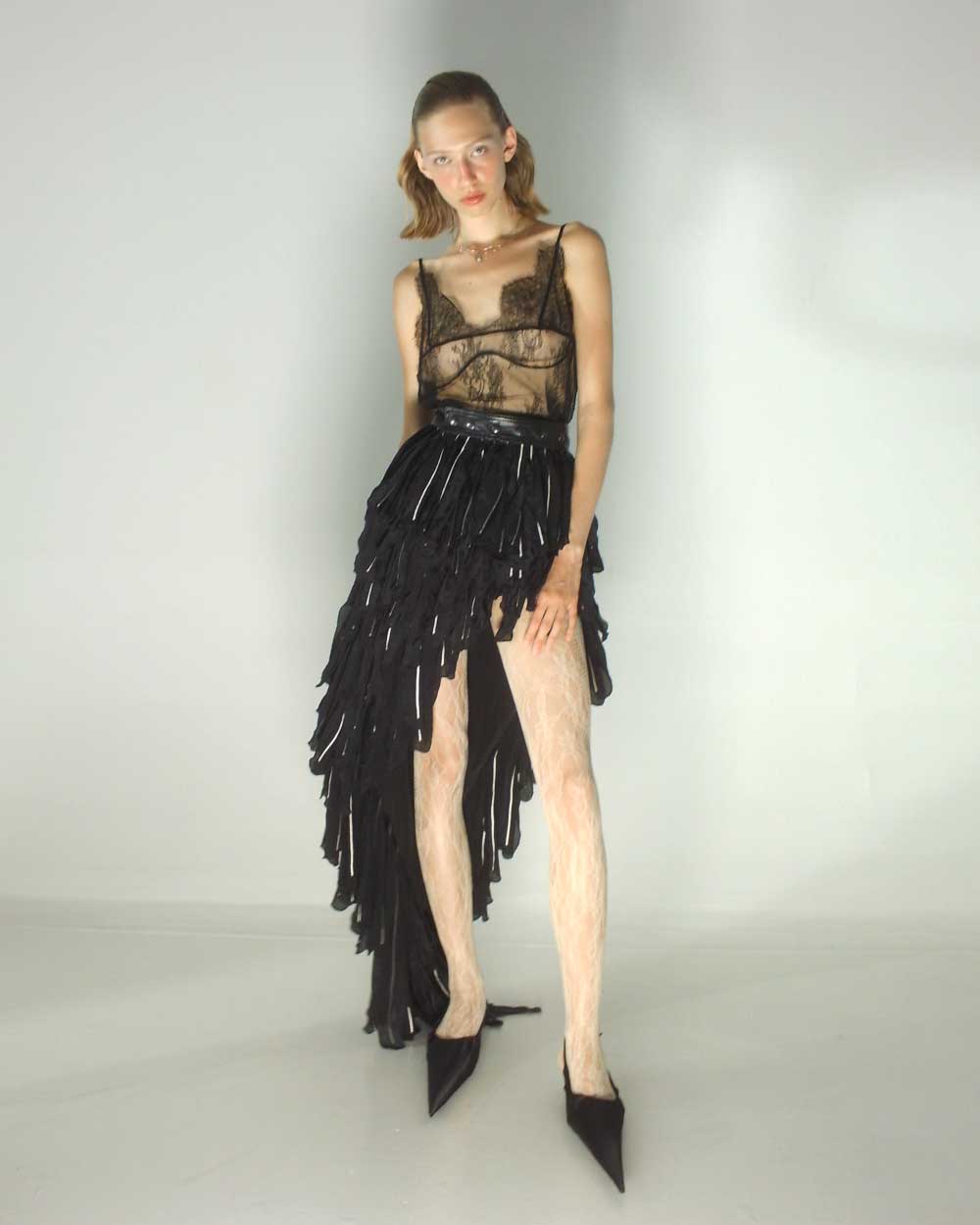 Theo SS26: El surrealismo de Theo Dekan y su adiós al ego