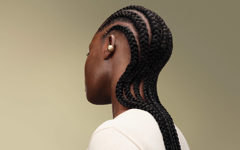 Dyson Amino, la espuma con cafeína para no perder pelo