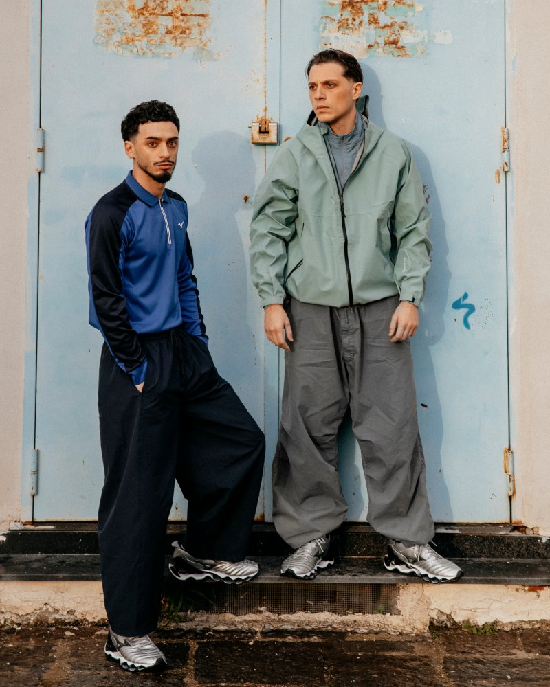 Mizuno reescribe su bloke core con toques de avant-garde