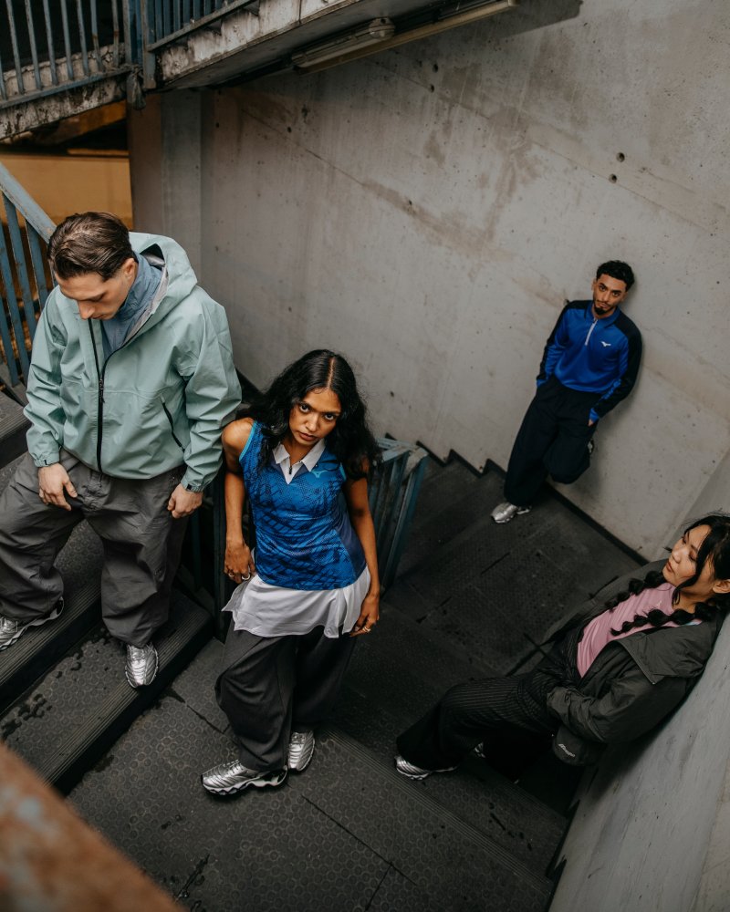 Mizuno reescribe su bloke core con toques de avant-garde