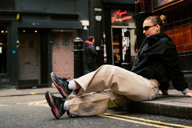 Saucony, guiándose en el off day, crea una zapatilla unisex