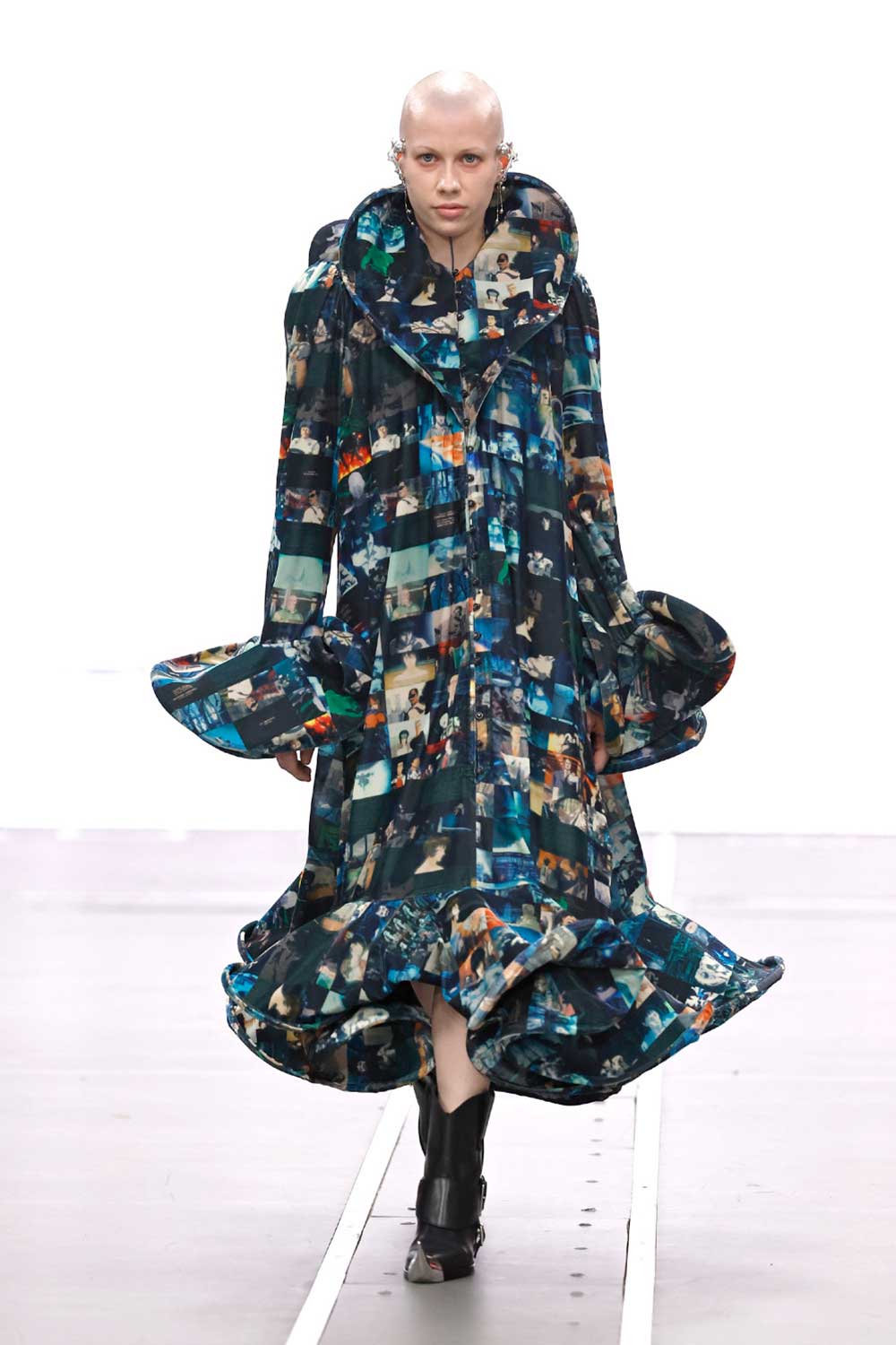 Anrealage FW26: El arte de desaparecer en París