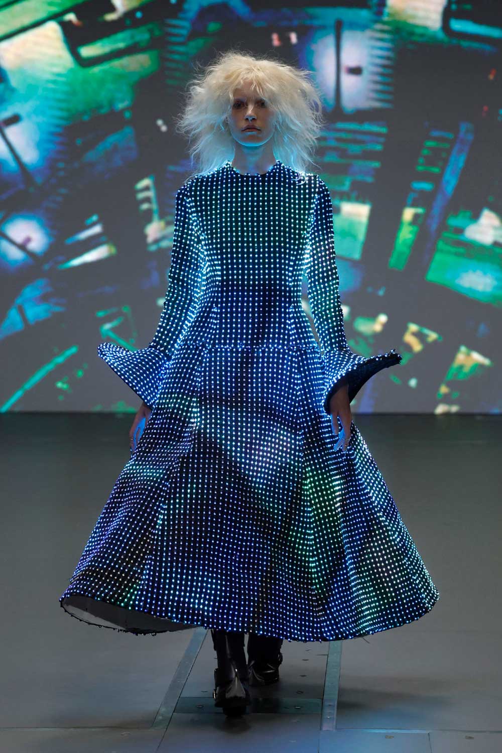 Anrealage FW26: El arte de desaparecer en París