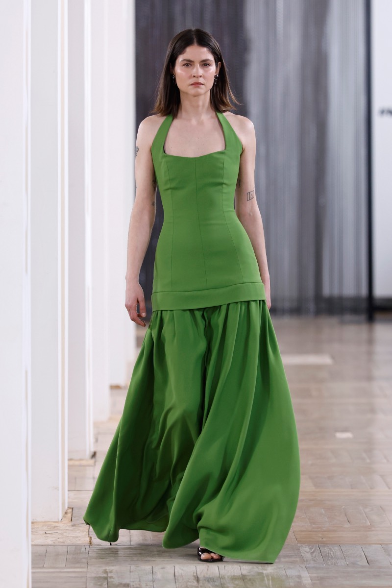 JC Pajares celebra sus diez años con la flor que emerge