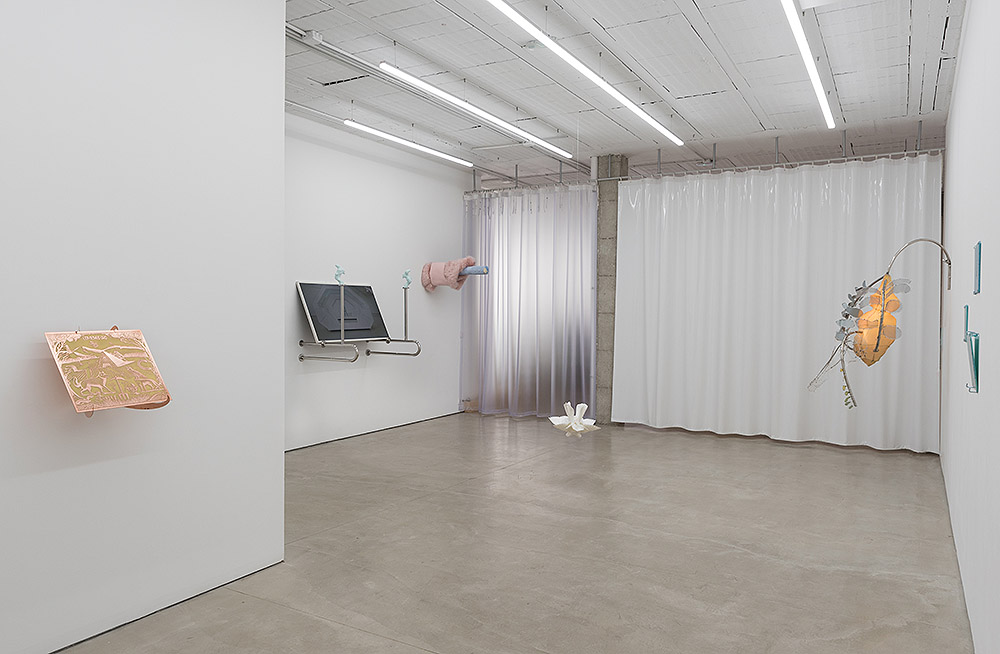 Interfaz explora la traducción entre código y materia