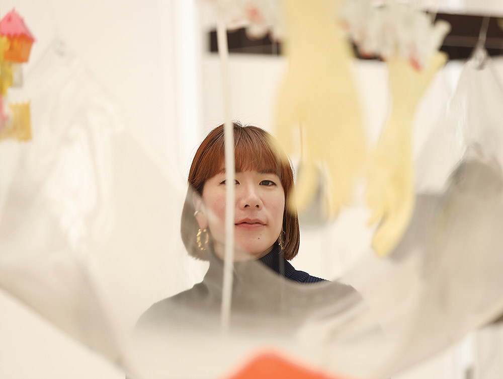 Yuko Mohri inaugura Entrelazamientos en el Centro Botín