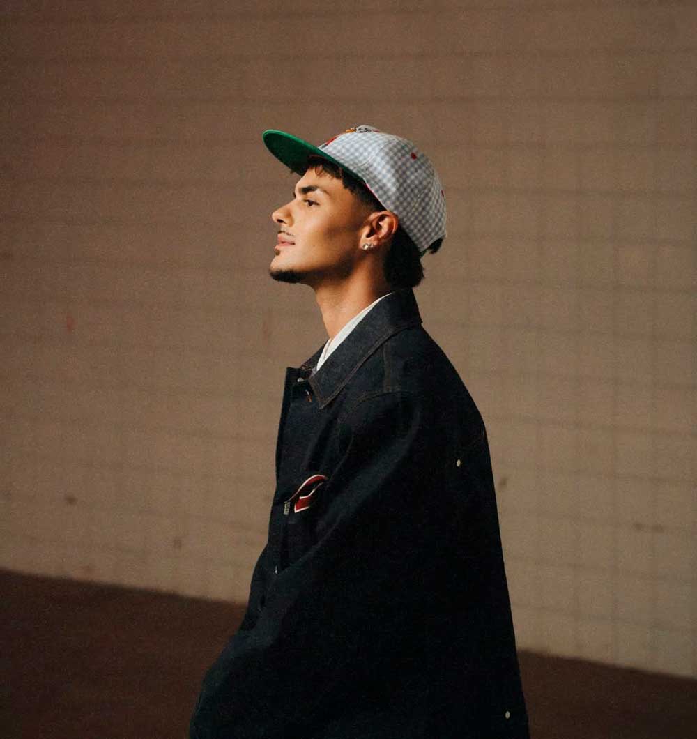 Abraham Mateo estrena su balada más honesta y vanguardista