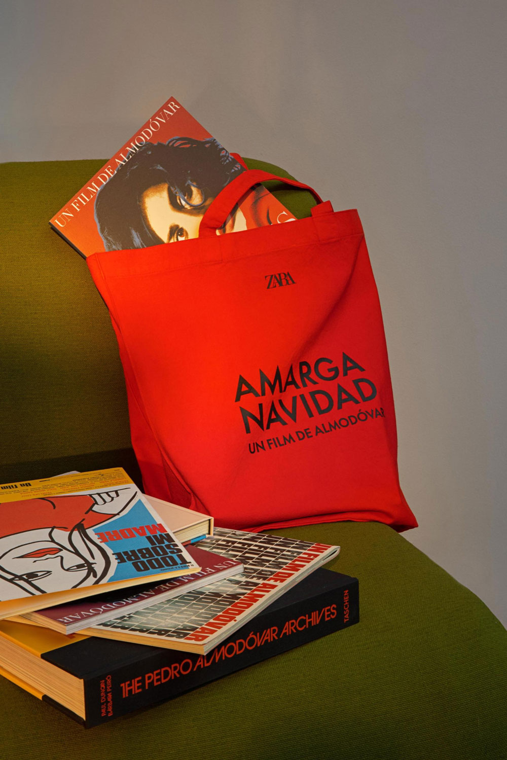 El nuevo objeto de deseo de Pedro Almodóvar está en Zara