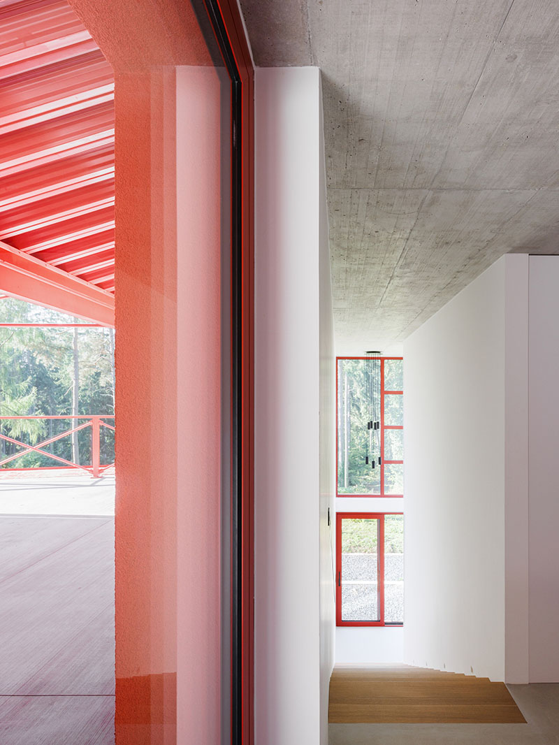 Architektura crea Jevany Villa, casa en medio del bosque