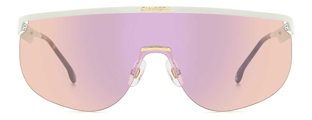 ¿De quién son las gafas de Bad Gyal en este videoclip?