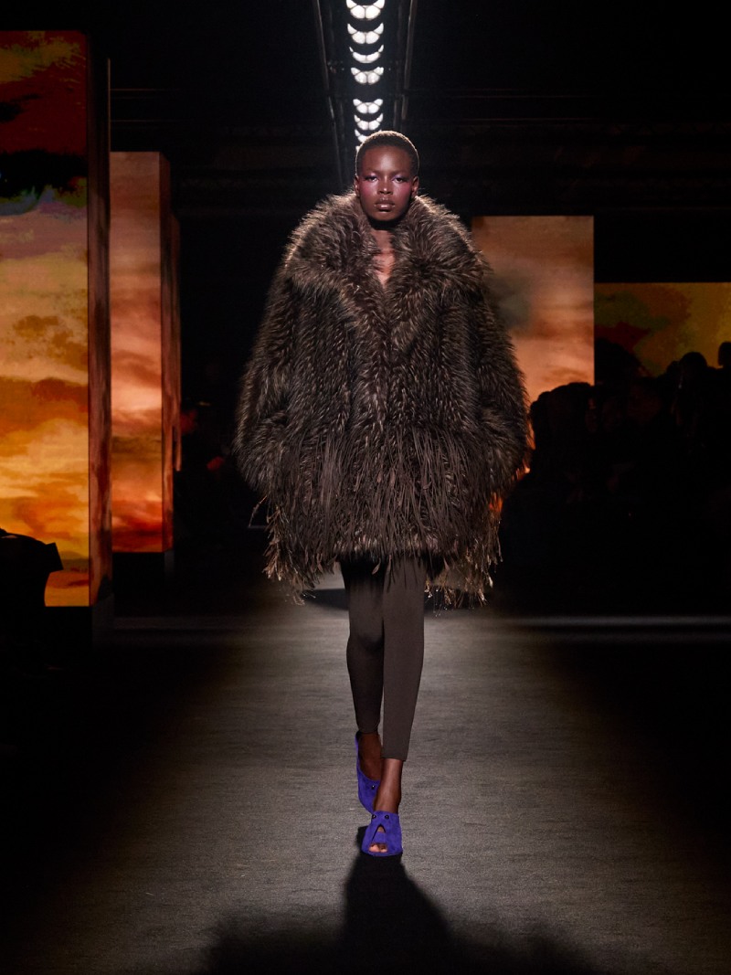 El claroscuro a través de los códigos Balenciaga para fw26