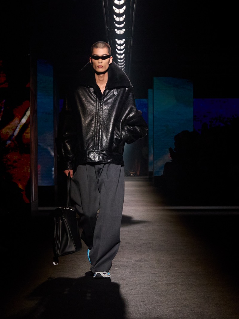 El claroscuro a través de los códigos Balenciaga para fw26