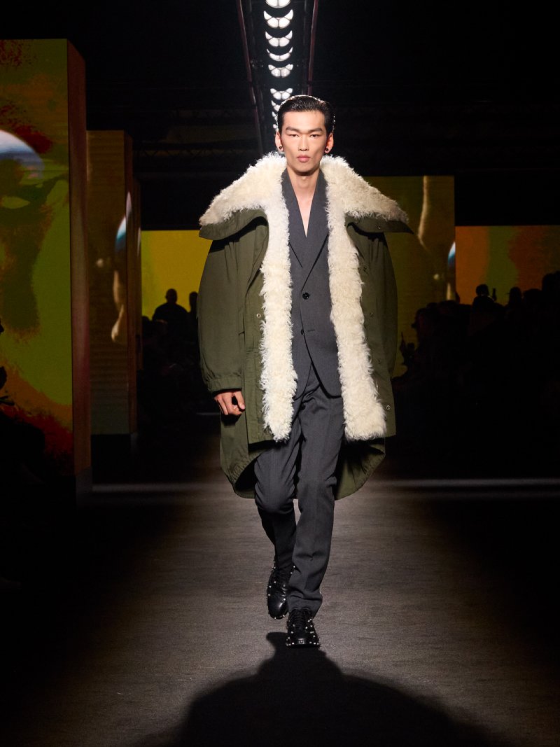 El claroscuro a través de los códigos Balenciaga para fw26