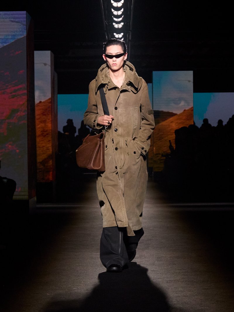 El claroscuro a través de los códigos Balenciaga para fw26