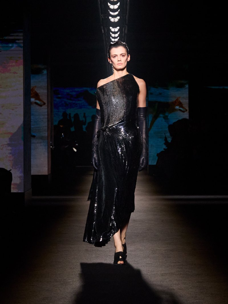 El claroscuro a través de los códigos Balenciaga para fw26