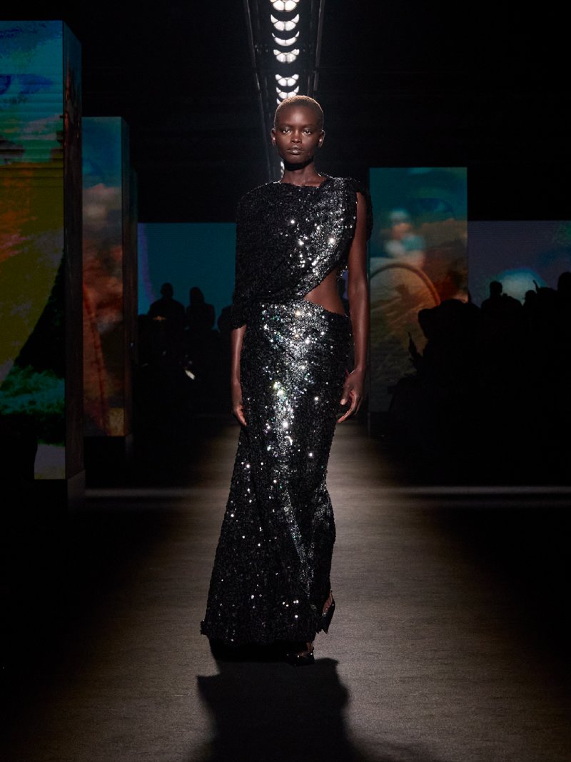 El claroscuro a través de los códigos Balenciaga para fw26