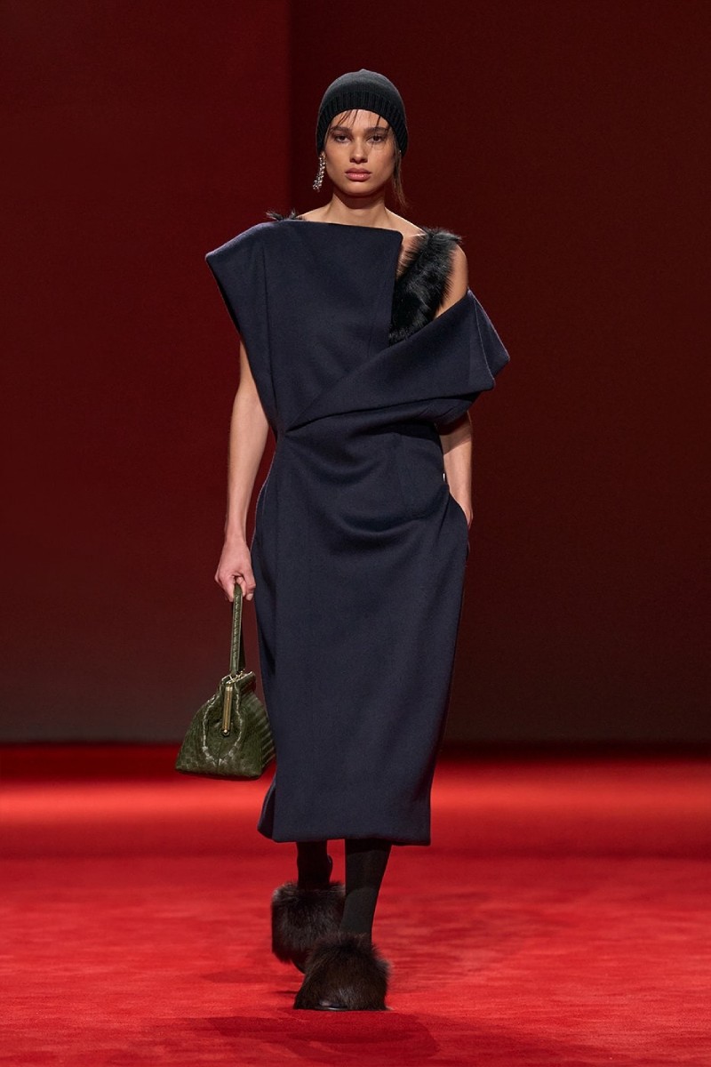 Bottega Veneta nos trae brutalismo y sensualidad para fw26