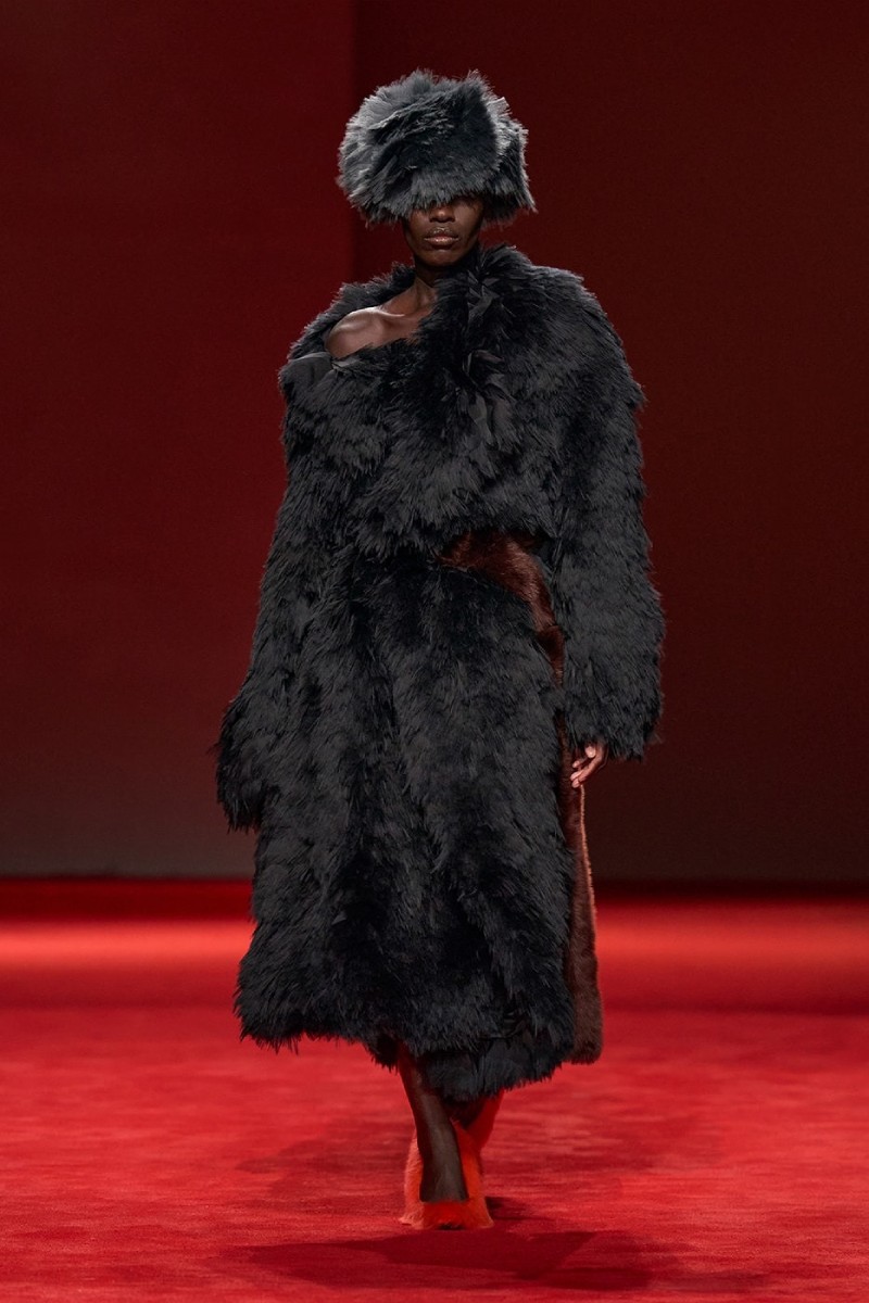 Bottega Veneta nos trae brutalismo y sensualidad para fw26