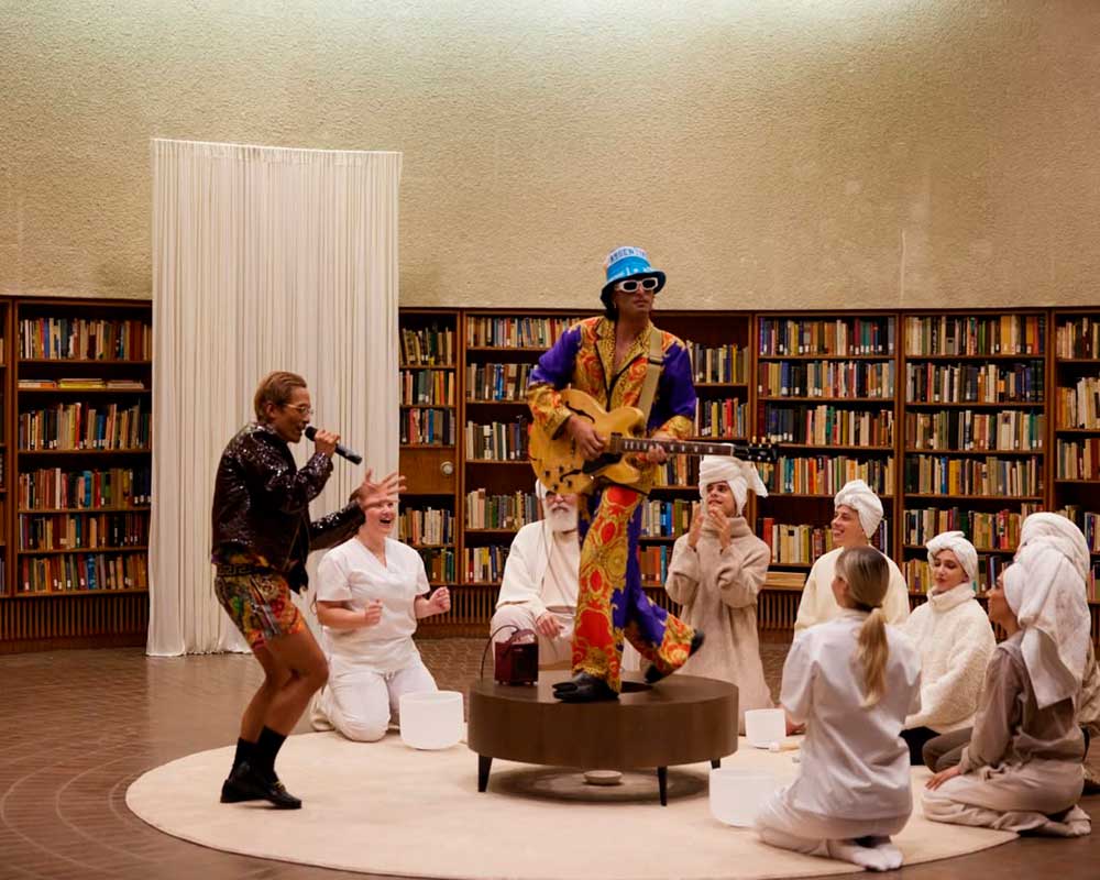 Ca7riel & Paco Amoroso se manifiestan como Free Spirits