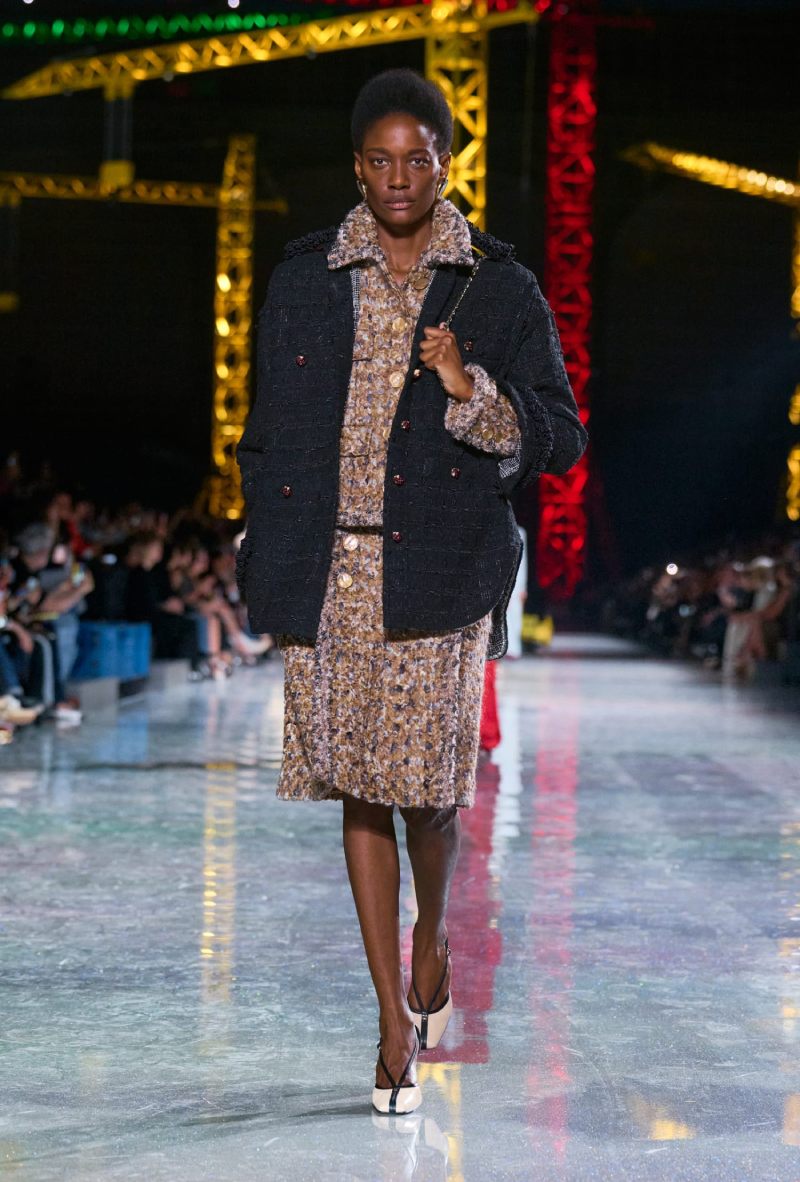 Matthieu Blazy estudia la transformación de Chanel en fw26