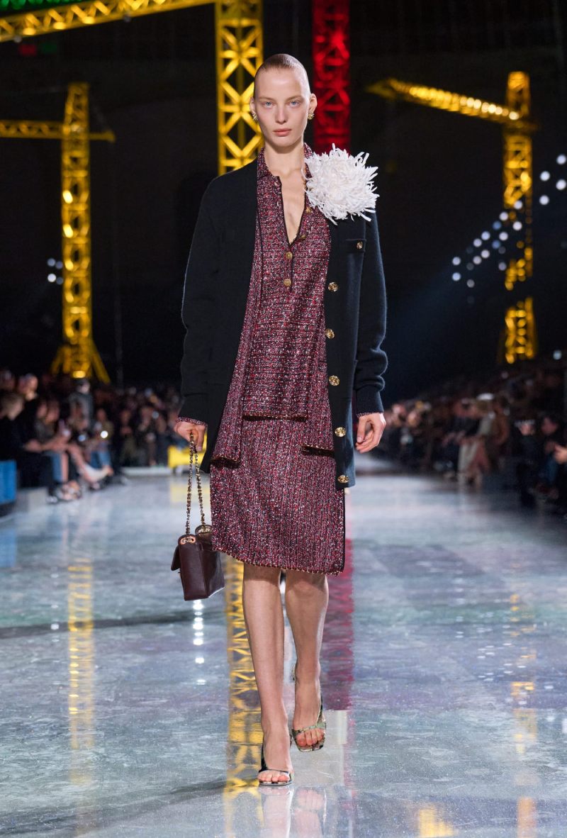 Matthieu Blazy estudia la transformación de Chanel en fw26