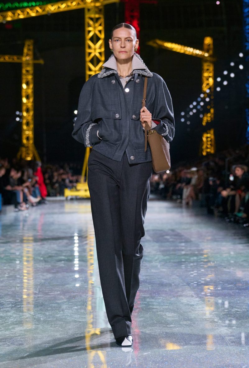 Matthieu Blazy estudia la transformación de Chanel en fw26