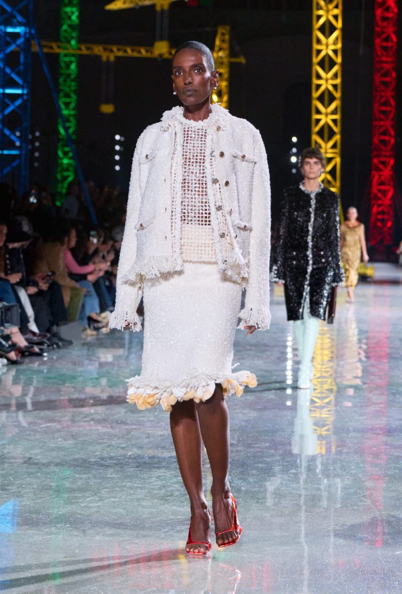 Matthieu Blazy estudia la transformación de Chanel en fw26