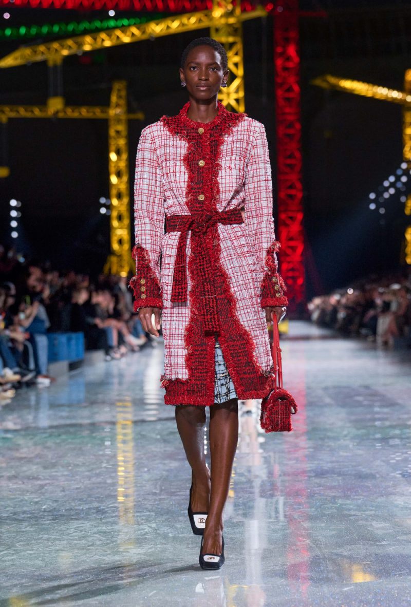 Matthieu Blazy estudia la transformación de Chanel en fw26