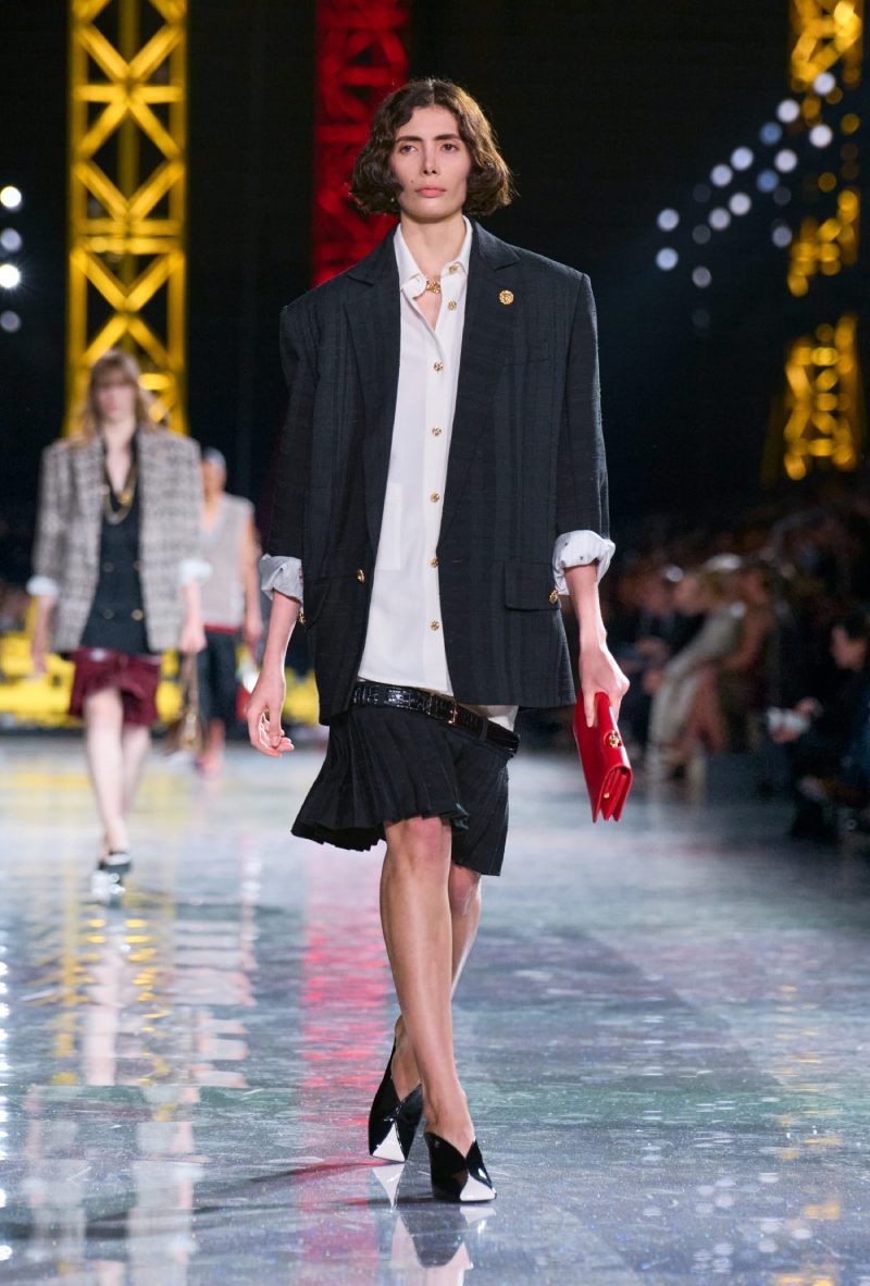 Matthieu Blazy estudia la transformación de Chanel en fw26