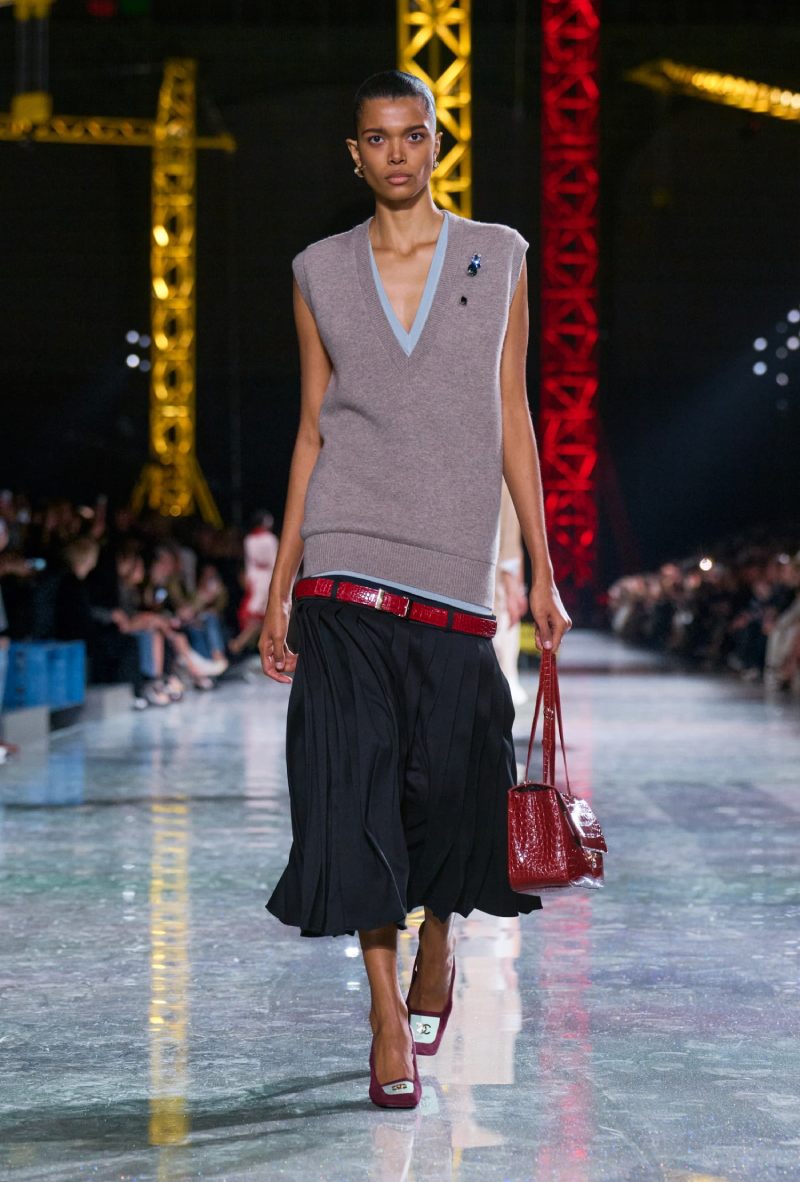 Matthieu Blazy estudia la transformación de Chanel en fw26