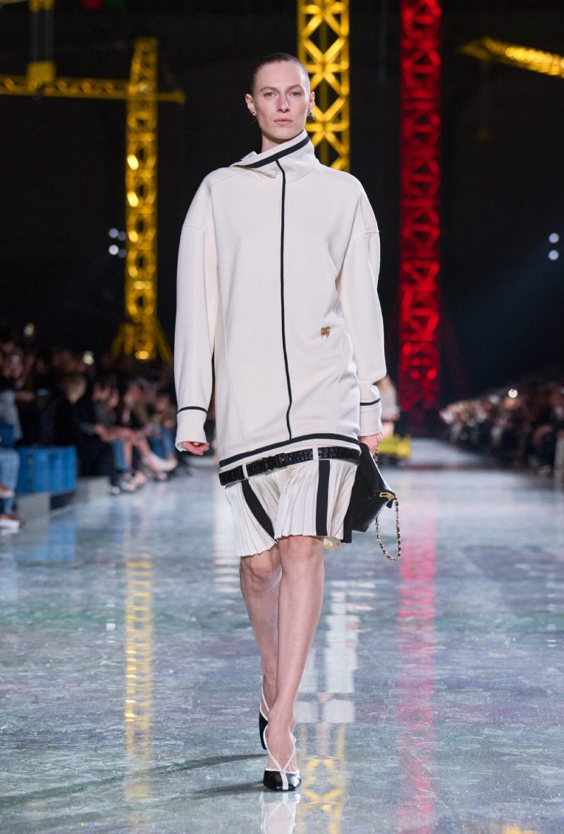 Matthieu Blazy estudia la transformación de Chanel en fw26