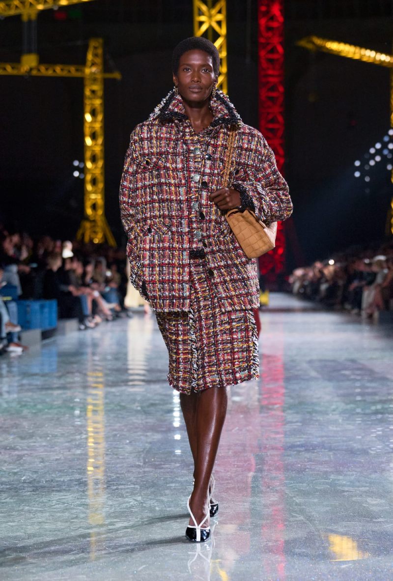 Matthieu Blazy estudia la transformación de Chanel en fw26