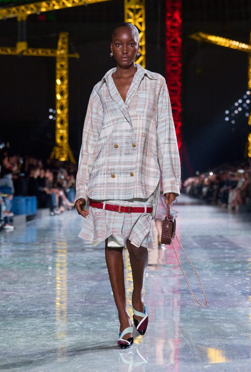 Matthieu Blazy estudia la transformación de Chanel en fw26