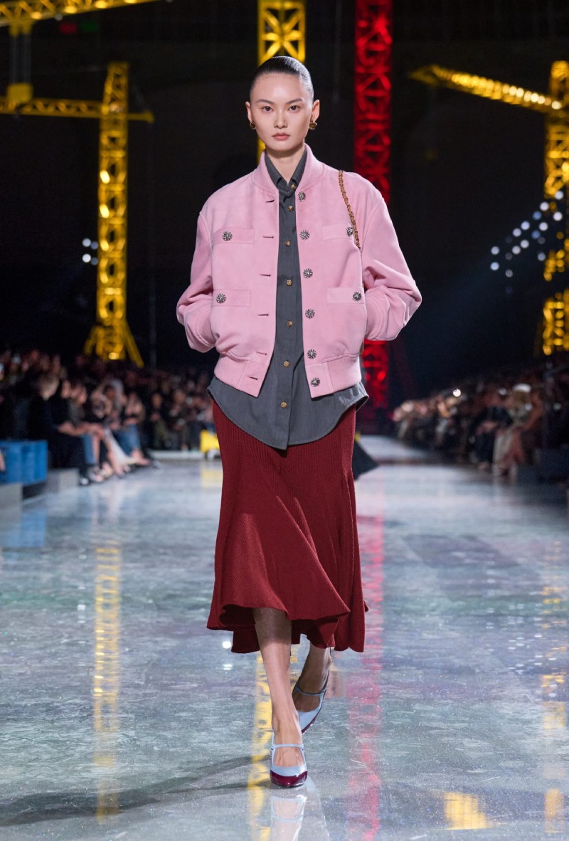 Matthieu Blazy estudia la transformación de Chanel en fw26