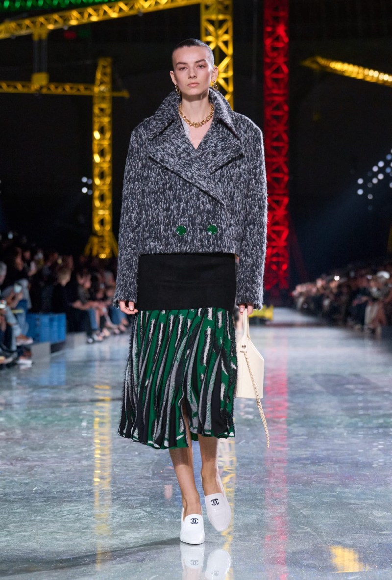 Matthieu Blazy estudia la transformación de Chanel en fw26