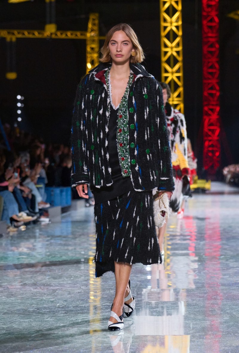 Matthieu Blazy estudia la transformación de Chanel en fw26