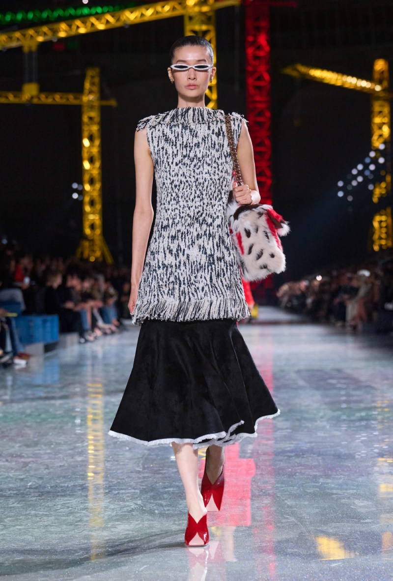 Matthieu Blazy estudia la transformación de Chanel en fw26