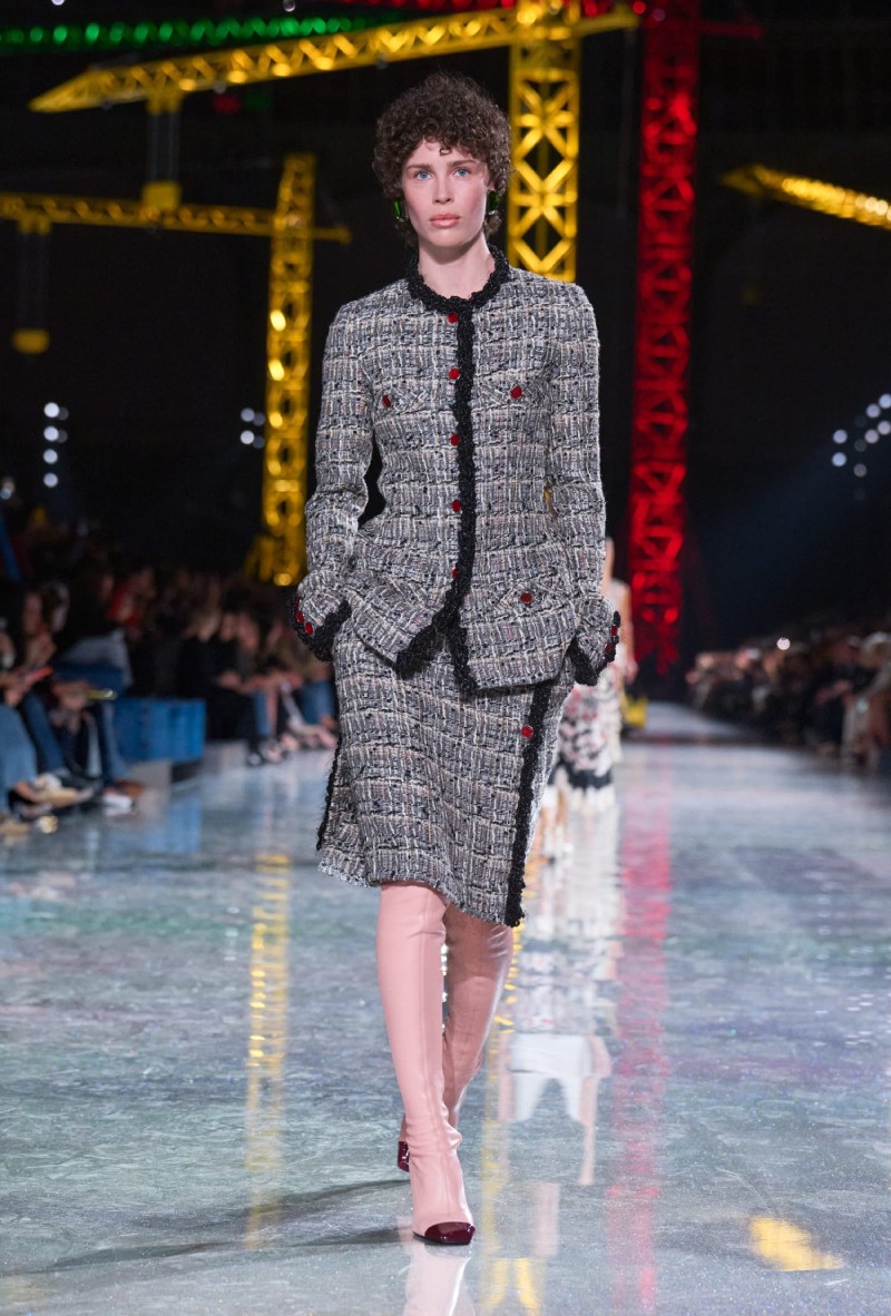 Matthieu Blazy estudia la transformación de Chanel en fw26