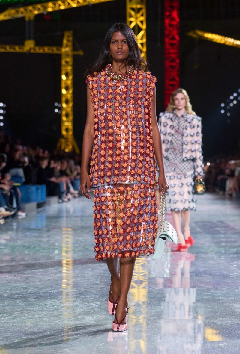 Matthieu Blazy estudia la transformación de Chanel en fw26