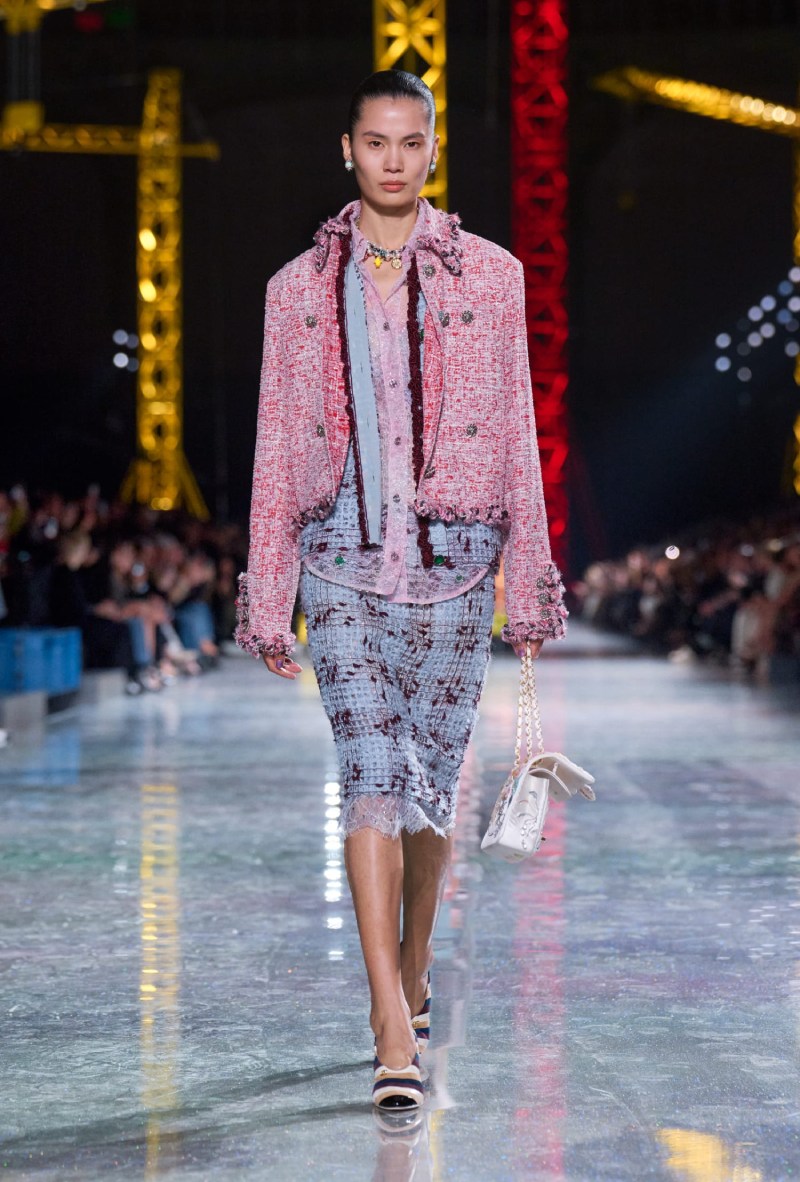 Matthieu Blazy estudia la transformación de Chanel en fw26