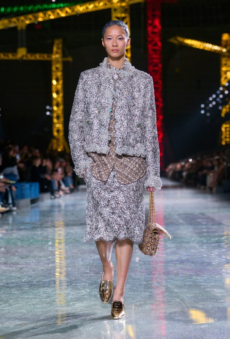 Matthieu Blazy estudia la transformación de Chanel en fw26