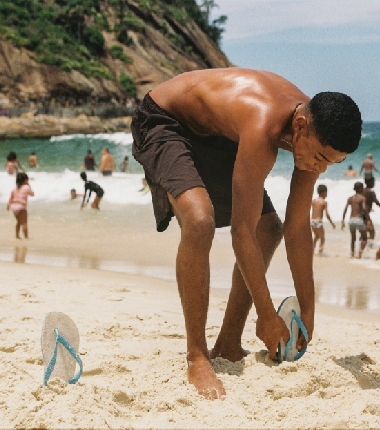 Llevas las Havaianas de los años 60 porque son las mejores